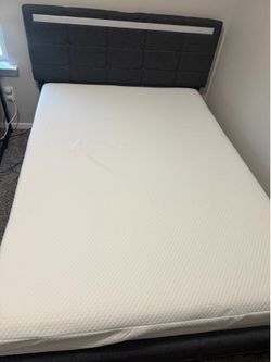 full bed with mattress