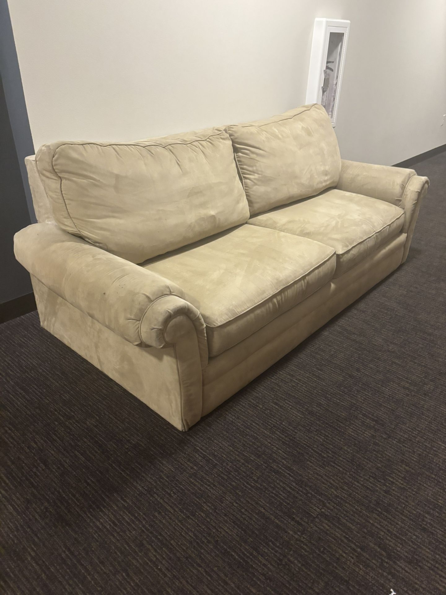 Free Lazy Boy Couch
