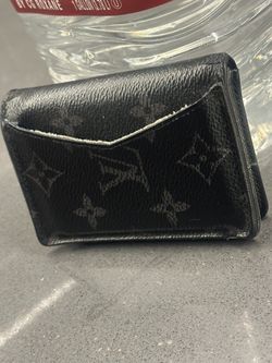 Louis Vuitton Card Holder For Sale. Authentic. 