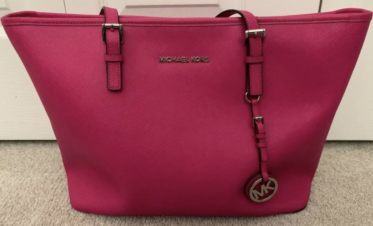 Authentic Pink Leather Michael Kors Bag.