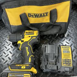 Dewalt 1/2” Cordless Drill Driver Set