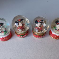 Mickey Mouse And Minnie Mouse Mini Snow Globes 4 Total. 2 Of Each 2008 And 2009