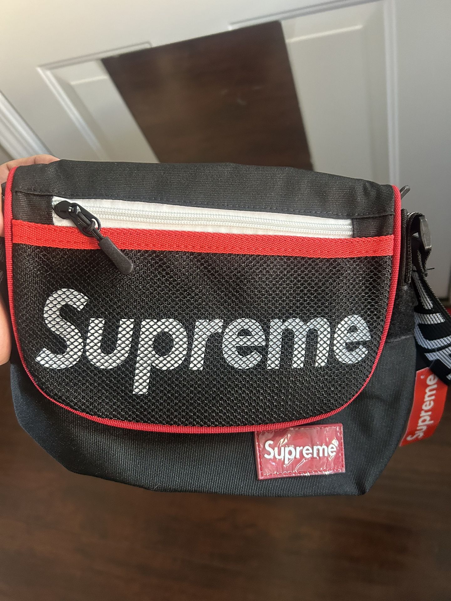 Supreme Fanny Bag. Come With Strap