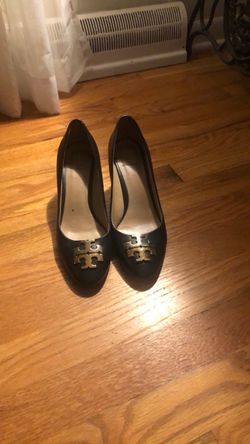 Tory Burch 3 inch pumps size 7 1/2