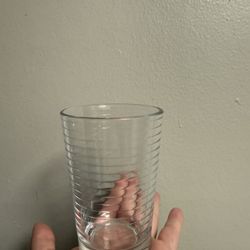 Set of 4 glass cups