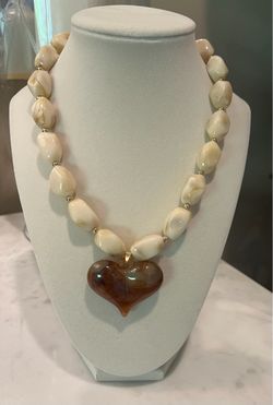 Bohemian resin heart brown and beige necklace
