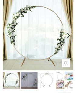 7.5ft Gold Metal Round Arch