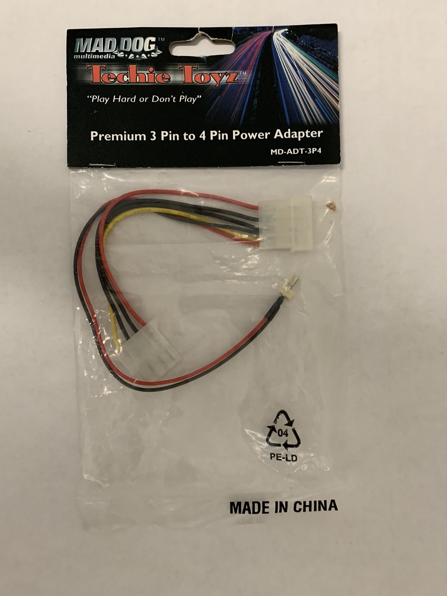 Mad Dog - Premium 3 Pin To 4 Pin Power Adapter - (New)