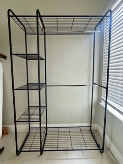Closet storage/clothing rack