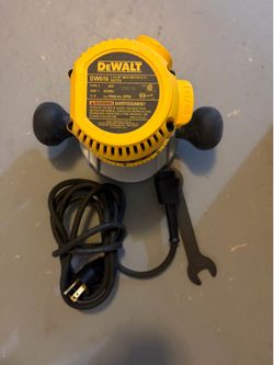 Dewalt DW616 router