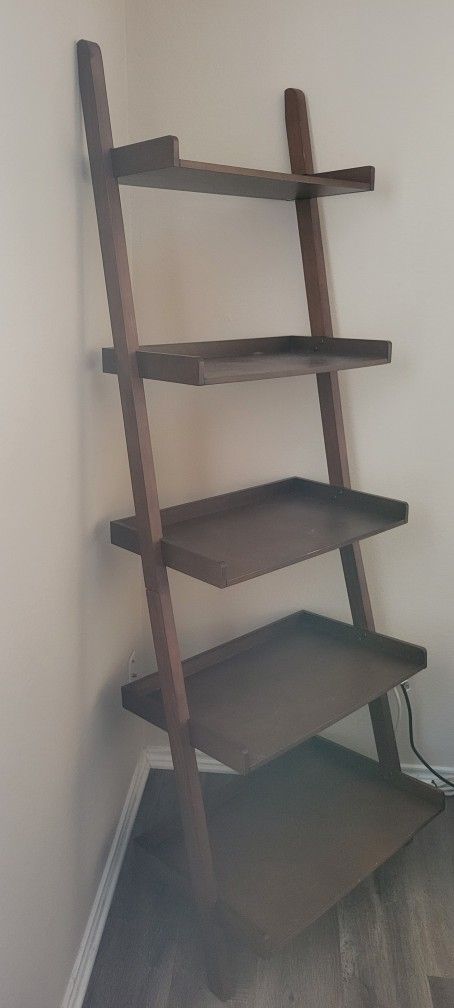 Wood 🪵 Ladder 🪜 Shelving 