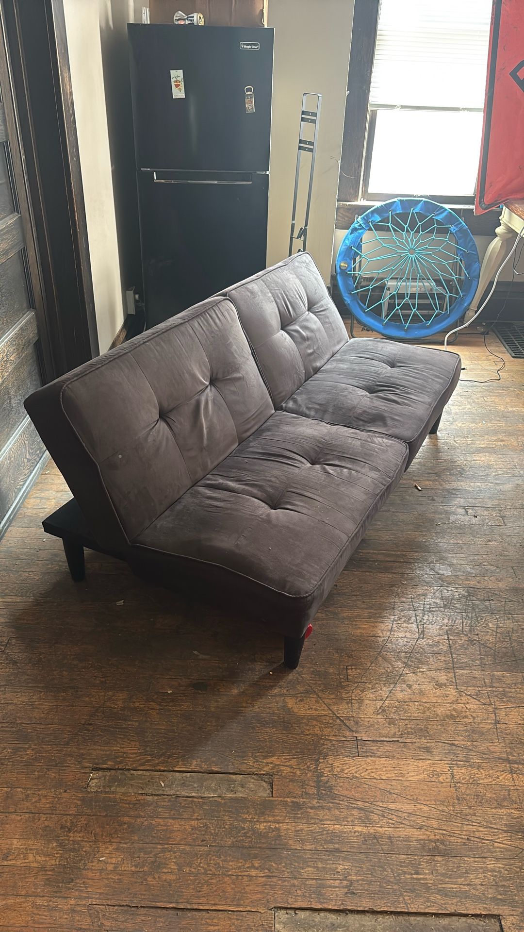 Black Futon