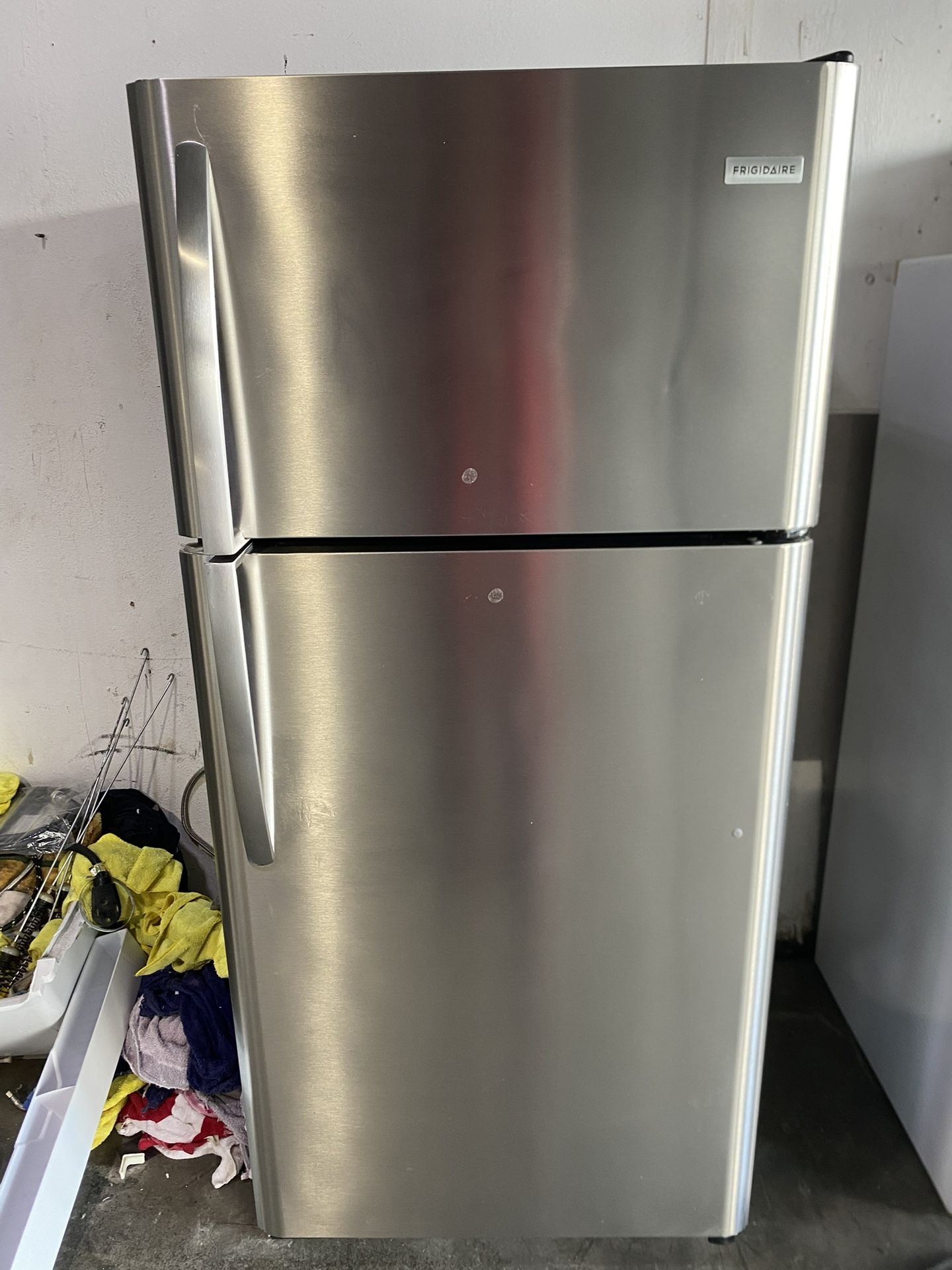 Frigidaire Refrigerator Stainless Steel 30"width
