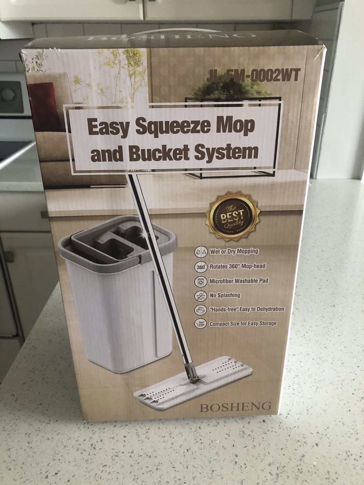 Brand New Easy Squeeze Mop &Bucker System 
