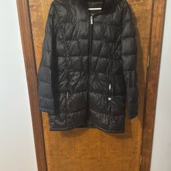 Calvin Klein Women’s Hooded Black Puffer Jacket—Size L