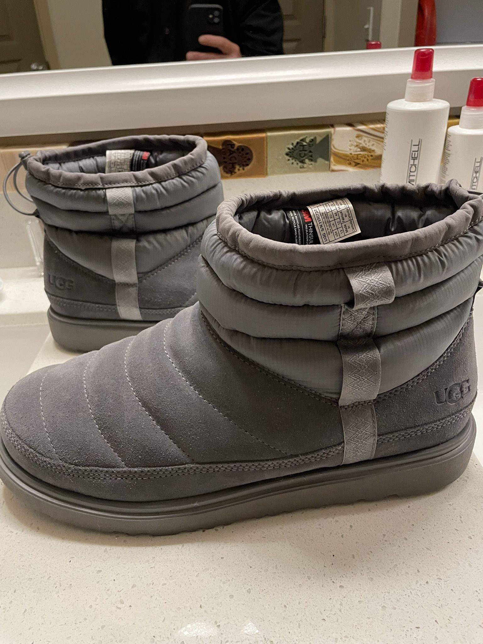 NIB Men's UGG Pull-on Boots New!!