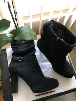 Black Heels Boots 9 M OBO 