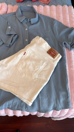 Women’s Levi’s Short Set
