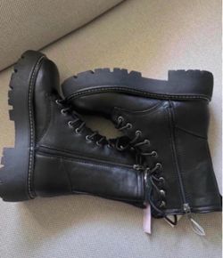 Black Combat Boots SIZE 7