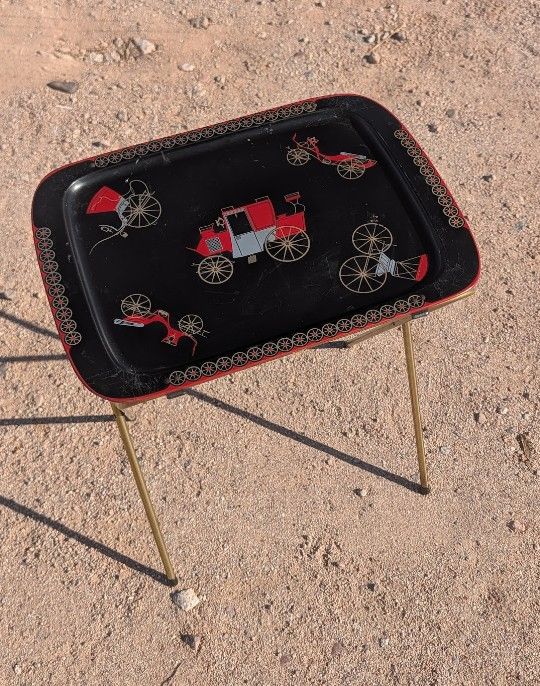 Set of 3 Vintage Carriage Metal TV Trays