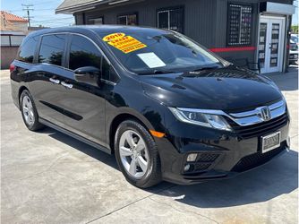 2018 Honda Odyssey EX-L w/Navigation & RES Minivan 4D