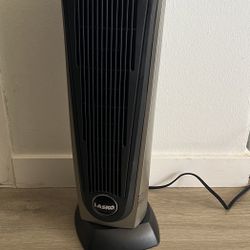 Lasko Ceramic Portable  Tower Heater With Remote Control In Perfect Condition 
