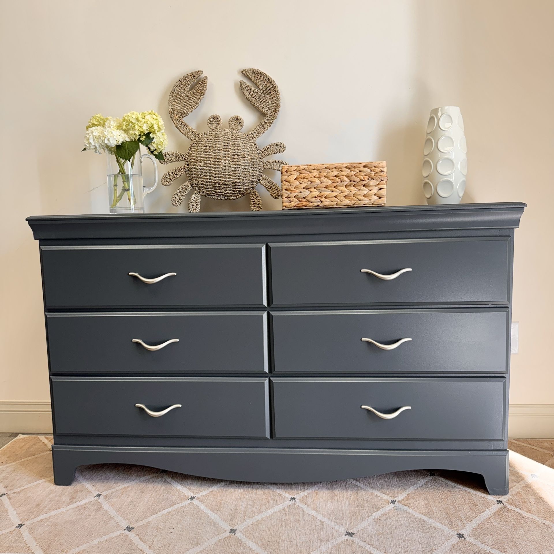 Sleek Charcoal Gray 6 Drawer Dresser