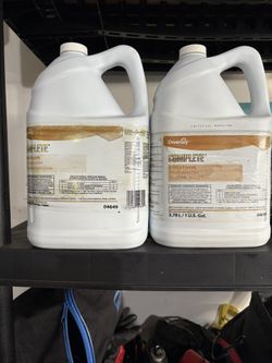 1 Gallon Diversity Complete Floor Finish