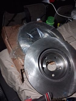 Subaru brake rotors ( front pair)