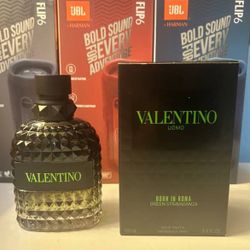 Valentino Green Strawvaganza Cologne 