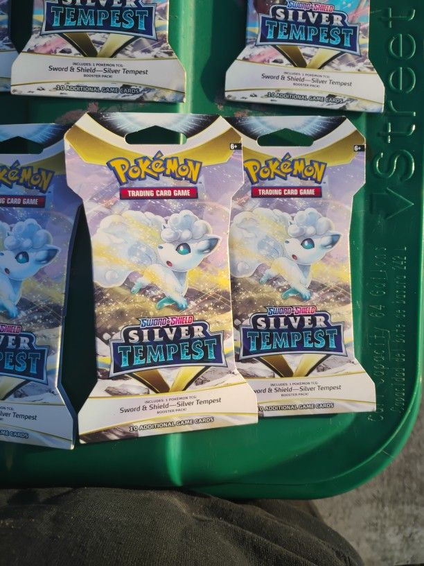 Pokemon Sword And Shield Silver Tempest Trading Card Packs