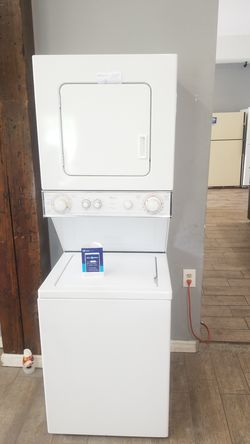 Gas dryer an washer set