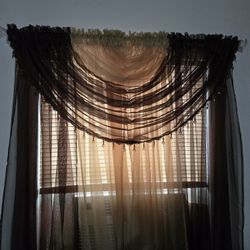 Curtain 