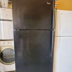 Estufa Y Refrigerador. // Gas Stove __Refrigerator. 