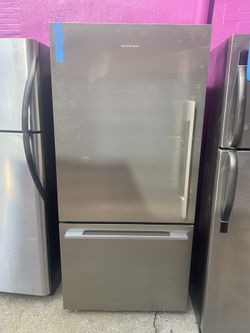 Fisher & Paykel stainless steel bottom freezer refrigerator working perfectly