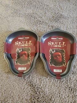 Nordicware 10" Skull Cake Pans Lot Of 2