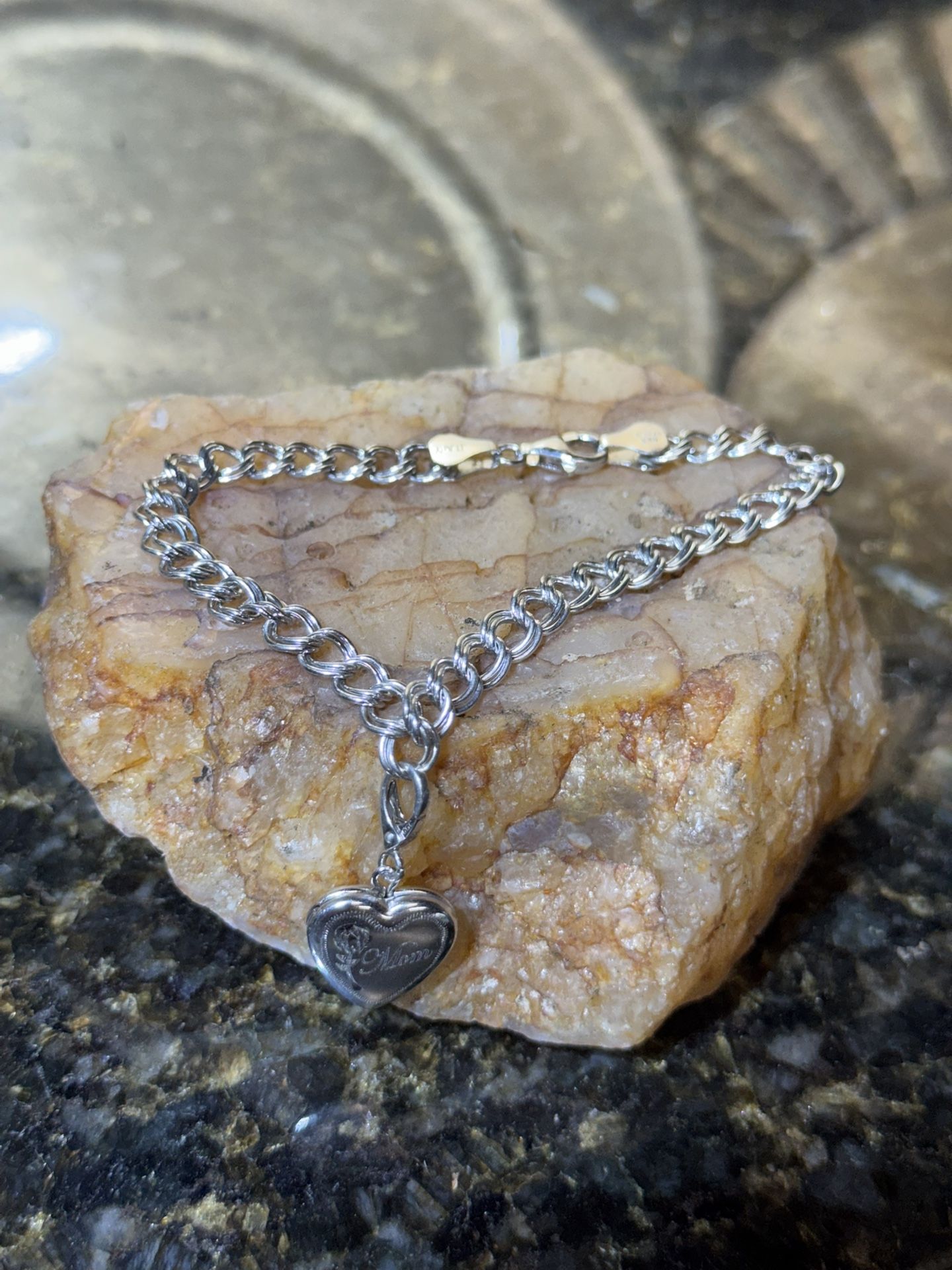 Sterling Silver “Mom” Heart Locket Bracelet – 925 USA