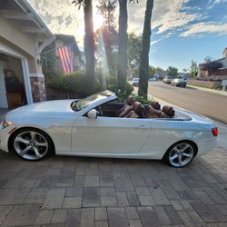 White 2013 BMW 335i Convertible 