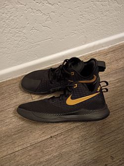 Nike LeBron Witness III