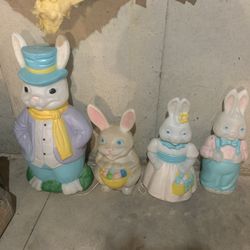 4 VINTAGE EASTER BLOW MOLDS