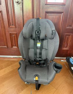 CHICCO CAR SEAT