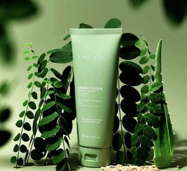 Farmacy Green Clean Fragrance-Free Cream Cleanser for Face Moringa Oats 150 mL
