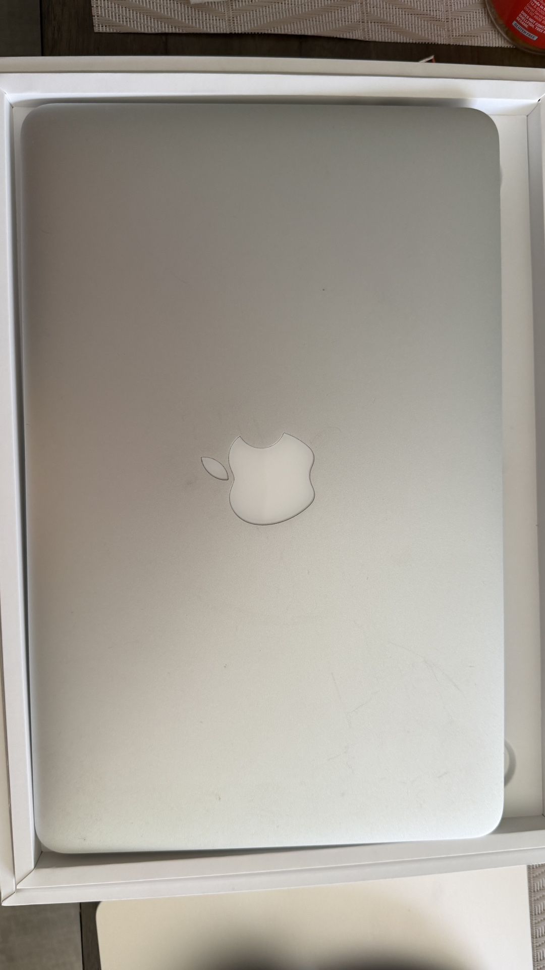 2014 MacBook Air