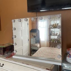Light Up Vanity Mirror 