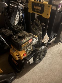 3,400 PSI Dewalt Pressure Washer 