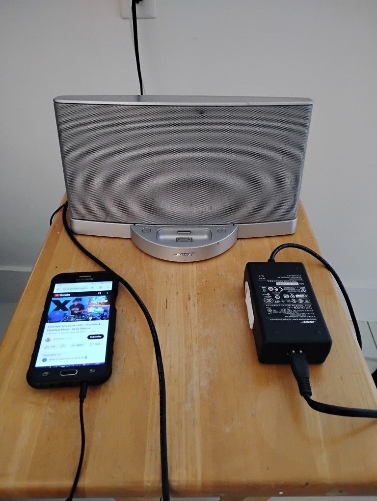Bose Sound Dock Series 2 Speaker
