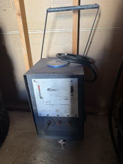 Miller Thunderbolt 225V Adjustable Arc Welder 