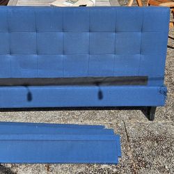 Bed Frame With Tuft And Needle Matress 