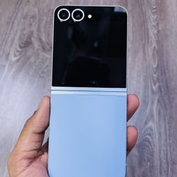 Samsung Galaxy Flip 6 256GB Factory Unlocked 