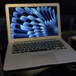 MacBook Air 2015 with MacOS Sequoia!